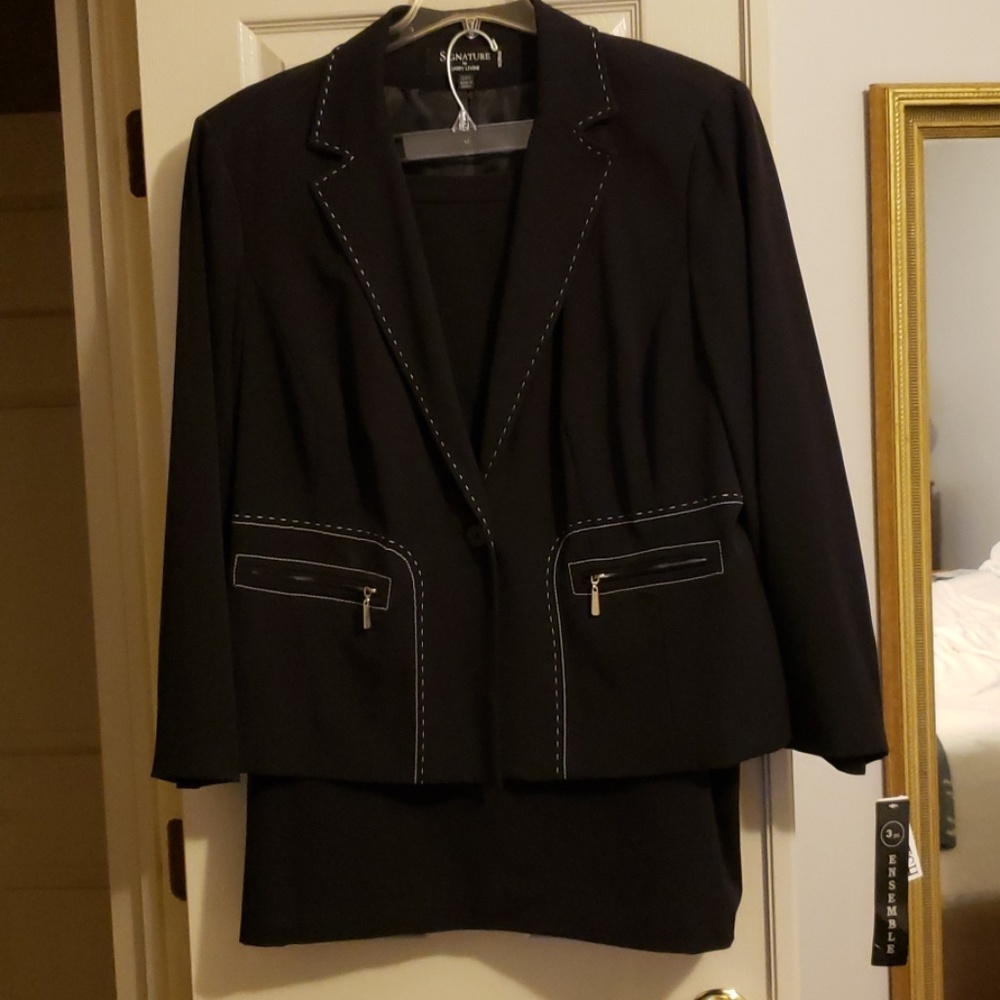 Sig. by Larry Levine Black 2pc Suit